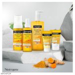 فوم شستشوی صورت نوتروژینا مدل Soothing Clear مناسب پوست های مختلط