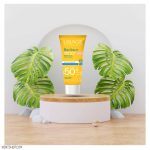 کرم ضد آفتاب رنگی اوریاژ +SPF50 مدل Bariesun مناسب پوست حساس